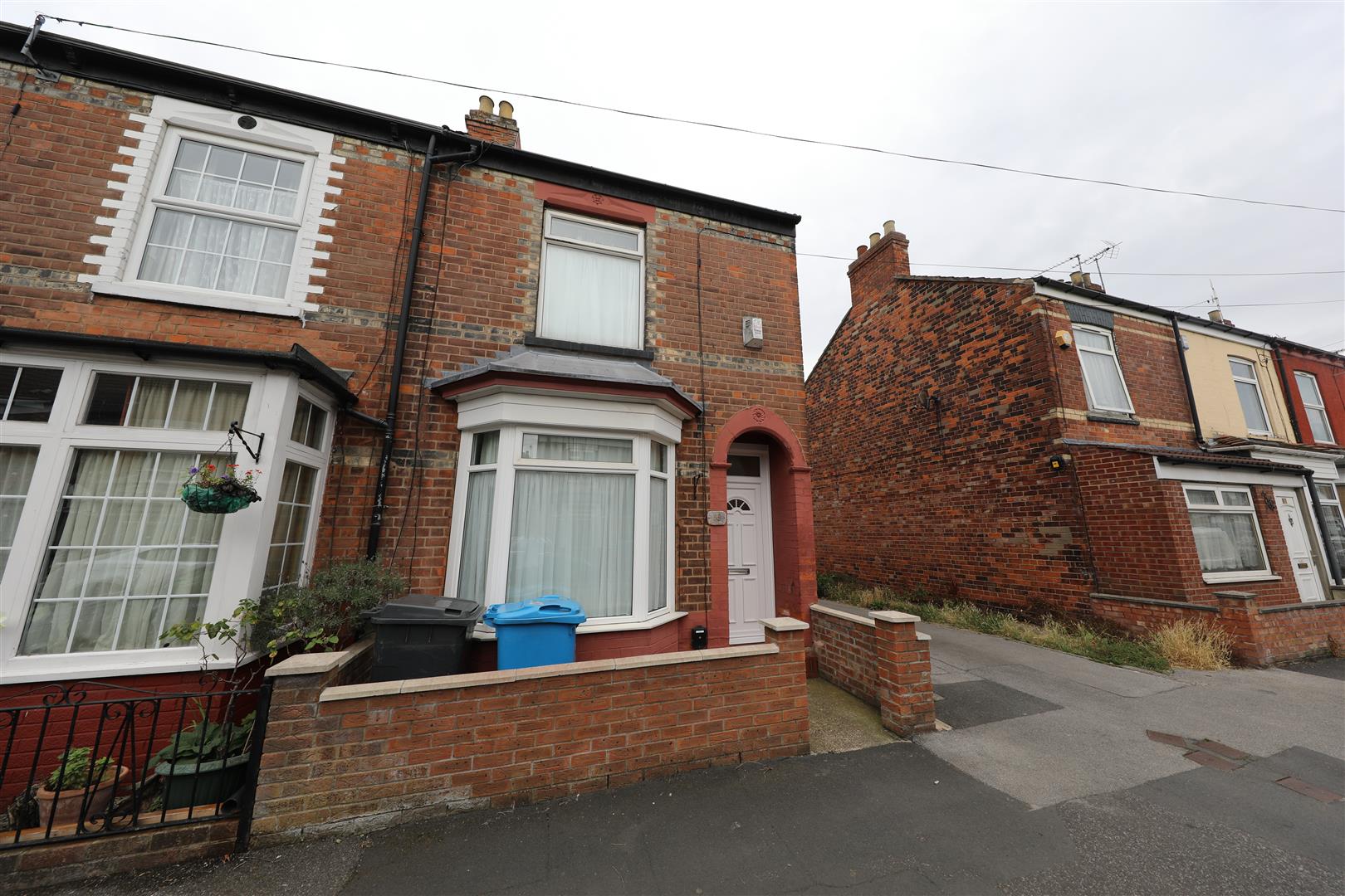 Property & Houses for Sale & Let in Hull Symonds & Greenham